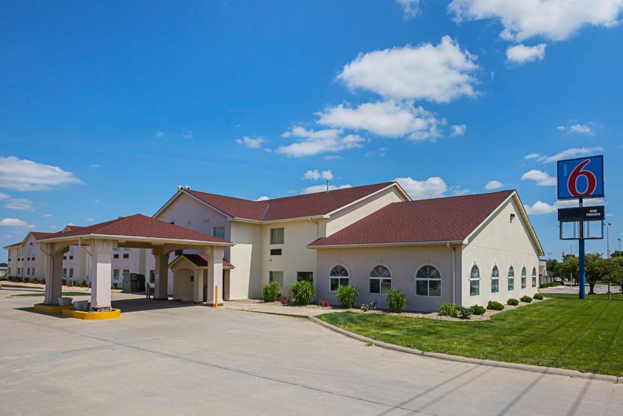 Motel 6 Omaha - IAT West Exterior foto